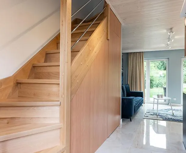 Trzy Zywioly * 萨希诺